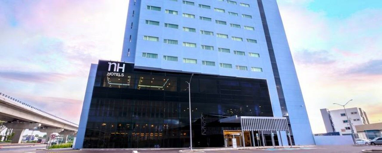 Отель Nh Puebla Finsa Экстерьер фото